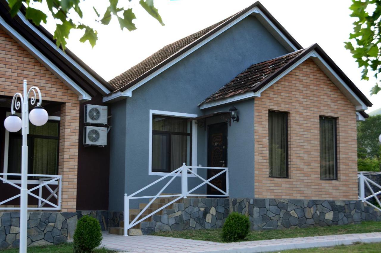 Tulpan Hotel Sheki Exterior foto