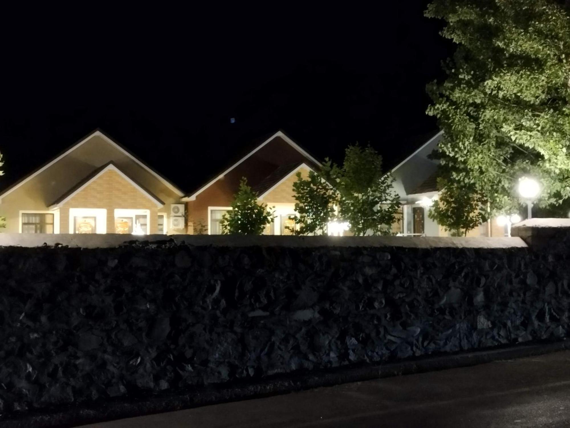 Tulpan Hotel Sheki Exterior foto